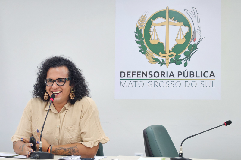 Dialogos_Saúde_Trans_-_dra._Thaisa-4.jpg