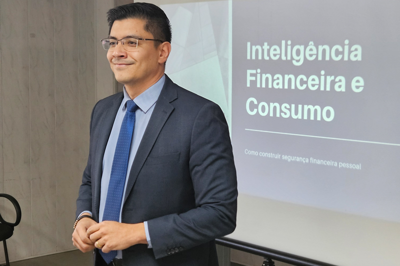 Palestra_Dr._Cadu_-_Finanças-1.jpg