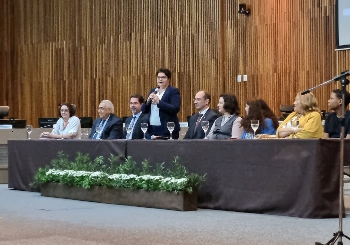Secretaria Patrizia Cozzolino Seminario Nudeca