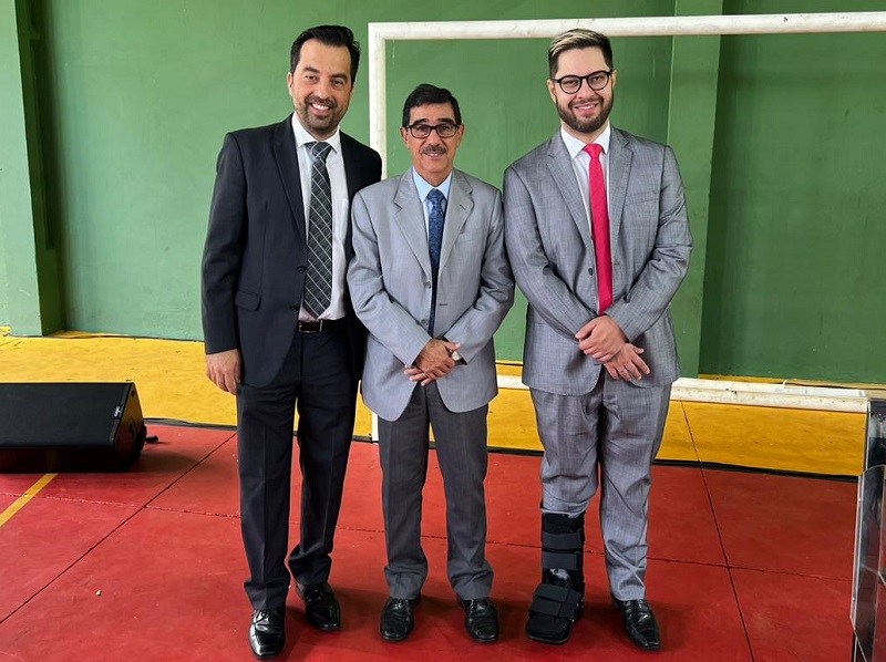 capaentregaescola05.jpg