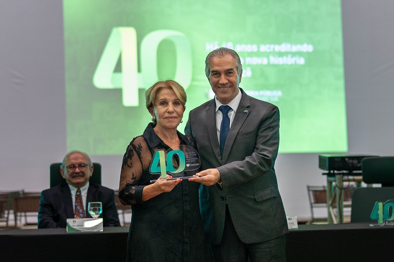 DEFENSORIA 40ANOS 93