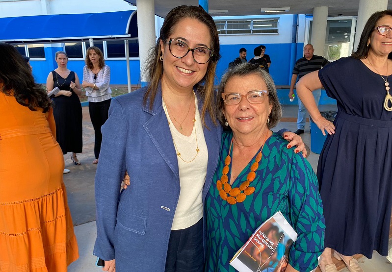 Dra Debora Encontro Foruns Educação