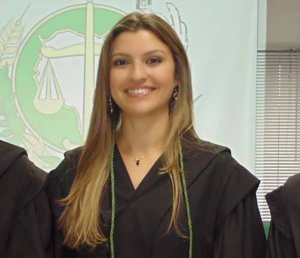 dra janaina santana posse